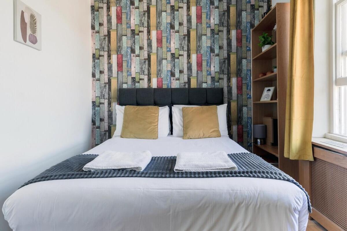 Portobello Road Artistic Studios 'Budget' 런던 외부 사진