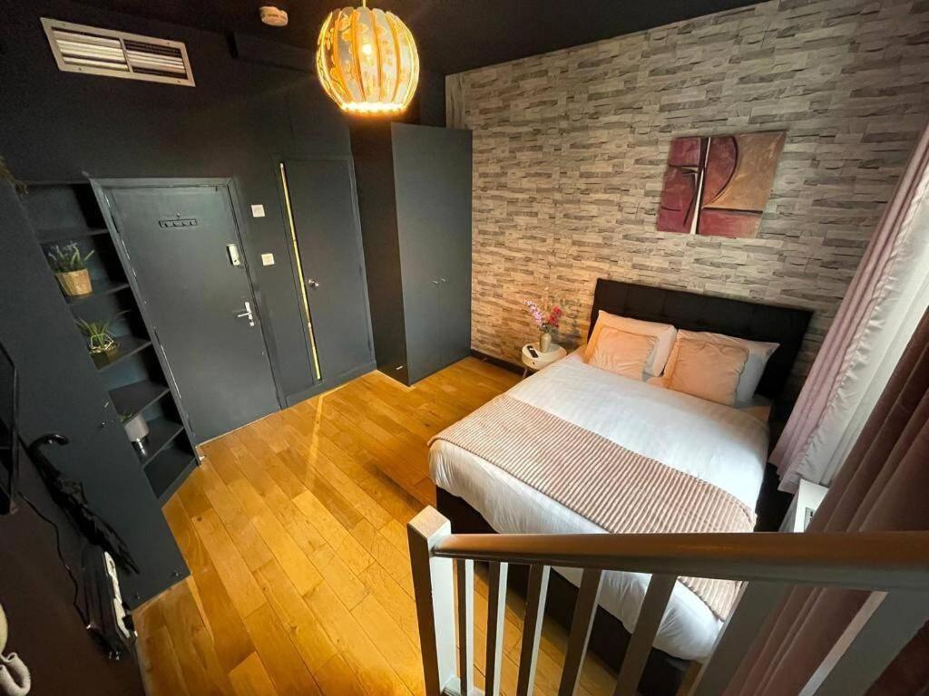 Portobello Road Artistic Studios 'Budget' 런던 객실 사진