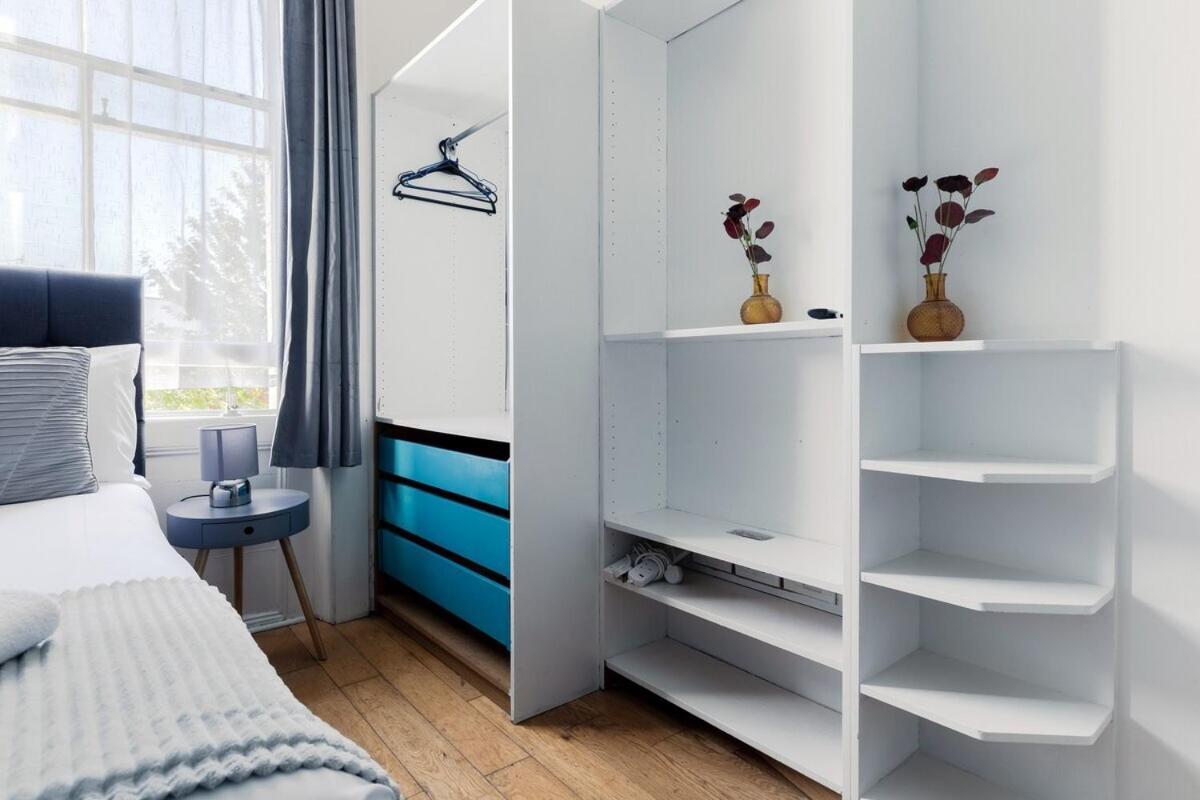Portobello Road Artistic Studios 'Budget' 런던 객실 사진