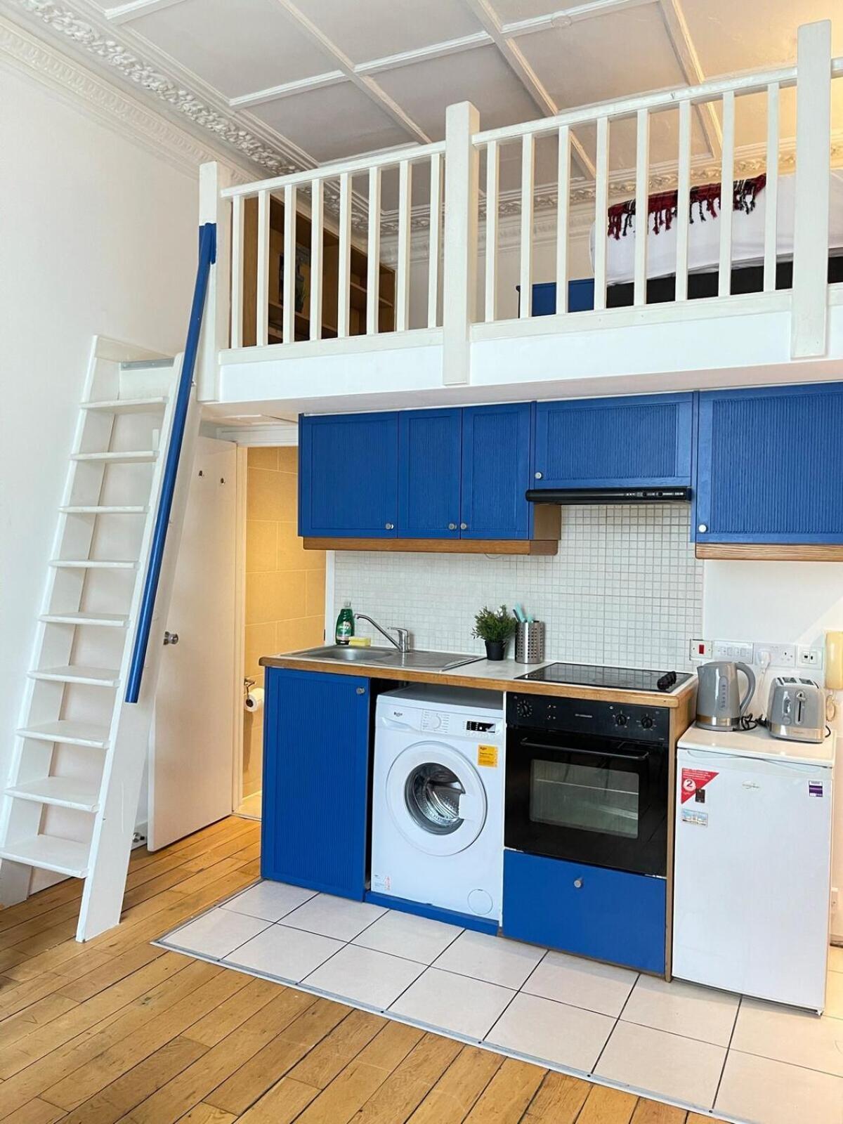 Portobello Road Artistic Studios 'Budget' 런던 객실 사진